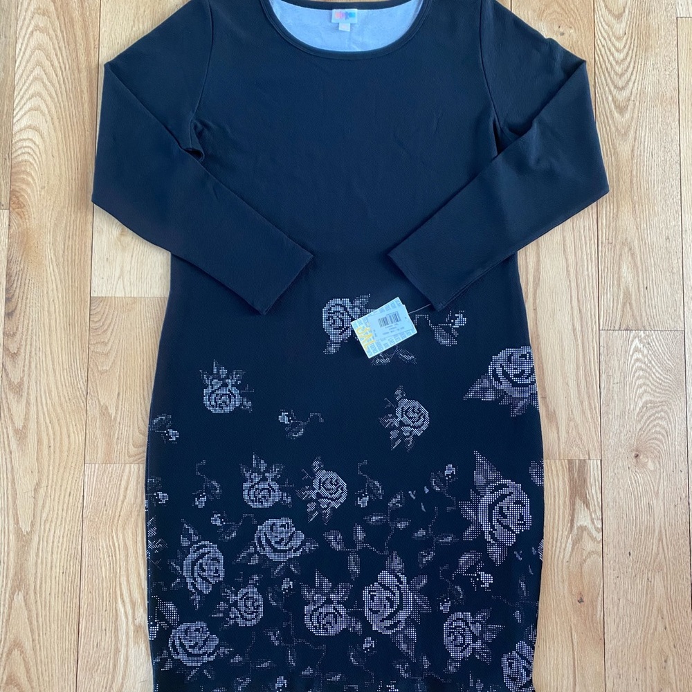LuLaRoe 3XL Black Floral Dipped Debbie Dress